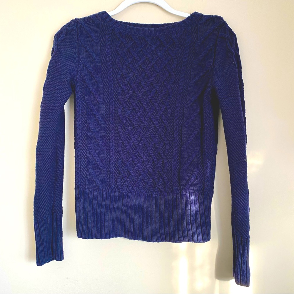 Gap classic women’s cable-knit pullover sweater (navy)